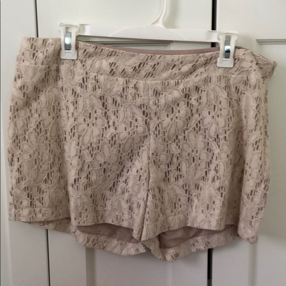 Off white Shorts - never worn!